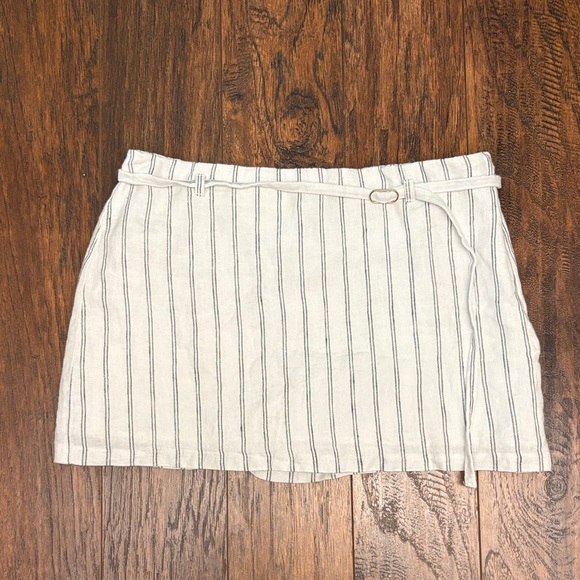 Abercrombie & Fitch Dresses & Skirts - Striped White Mini Skort with Tie Belt